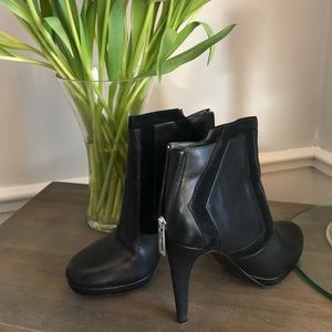 Calvin Klein Beka Heel Leather Ankle Booties